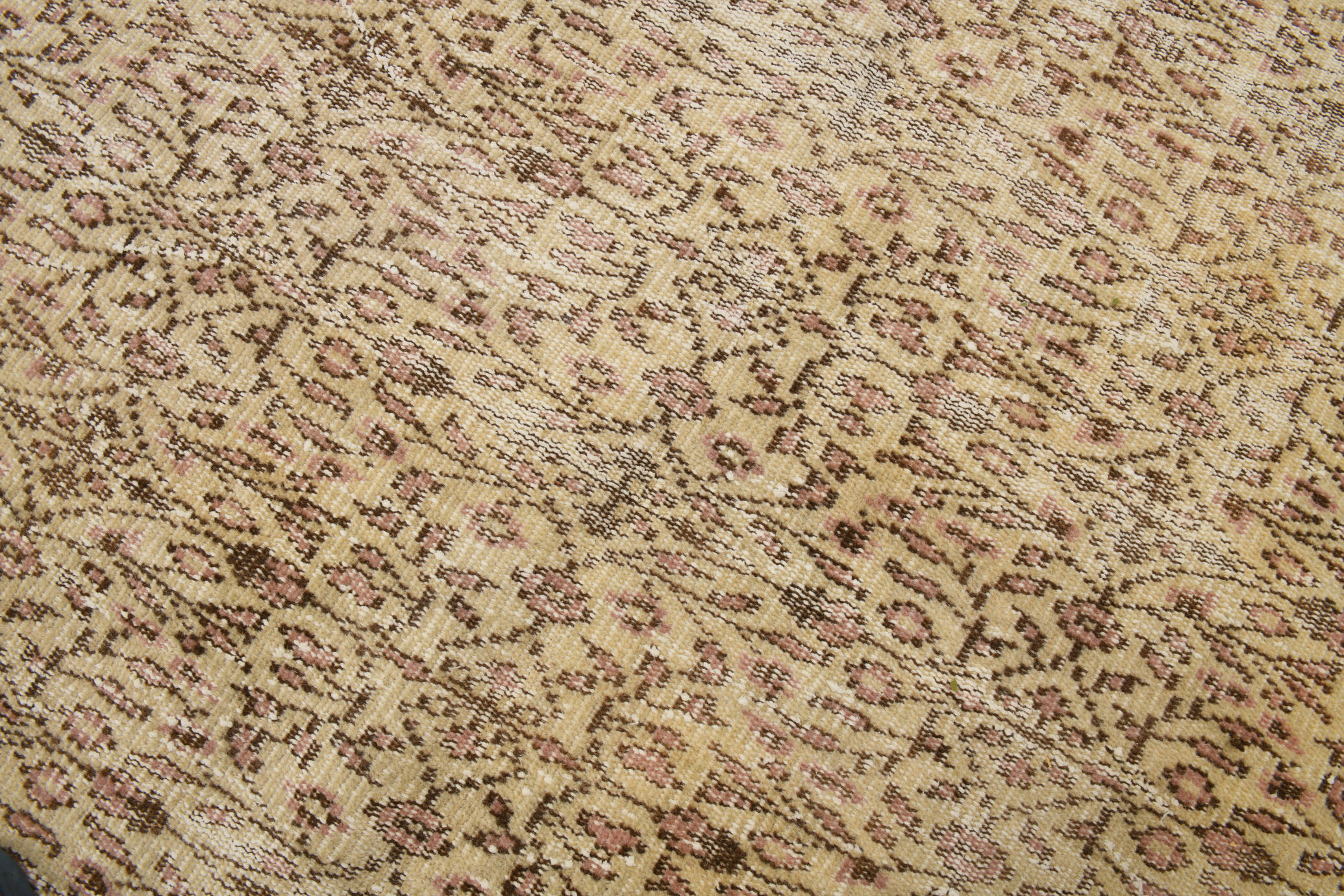Hand-made vintage rug 303x206cm