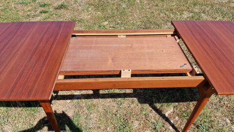 Table à manger en teck extensive scandinave 1960