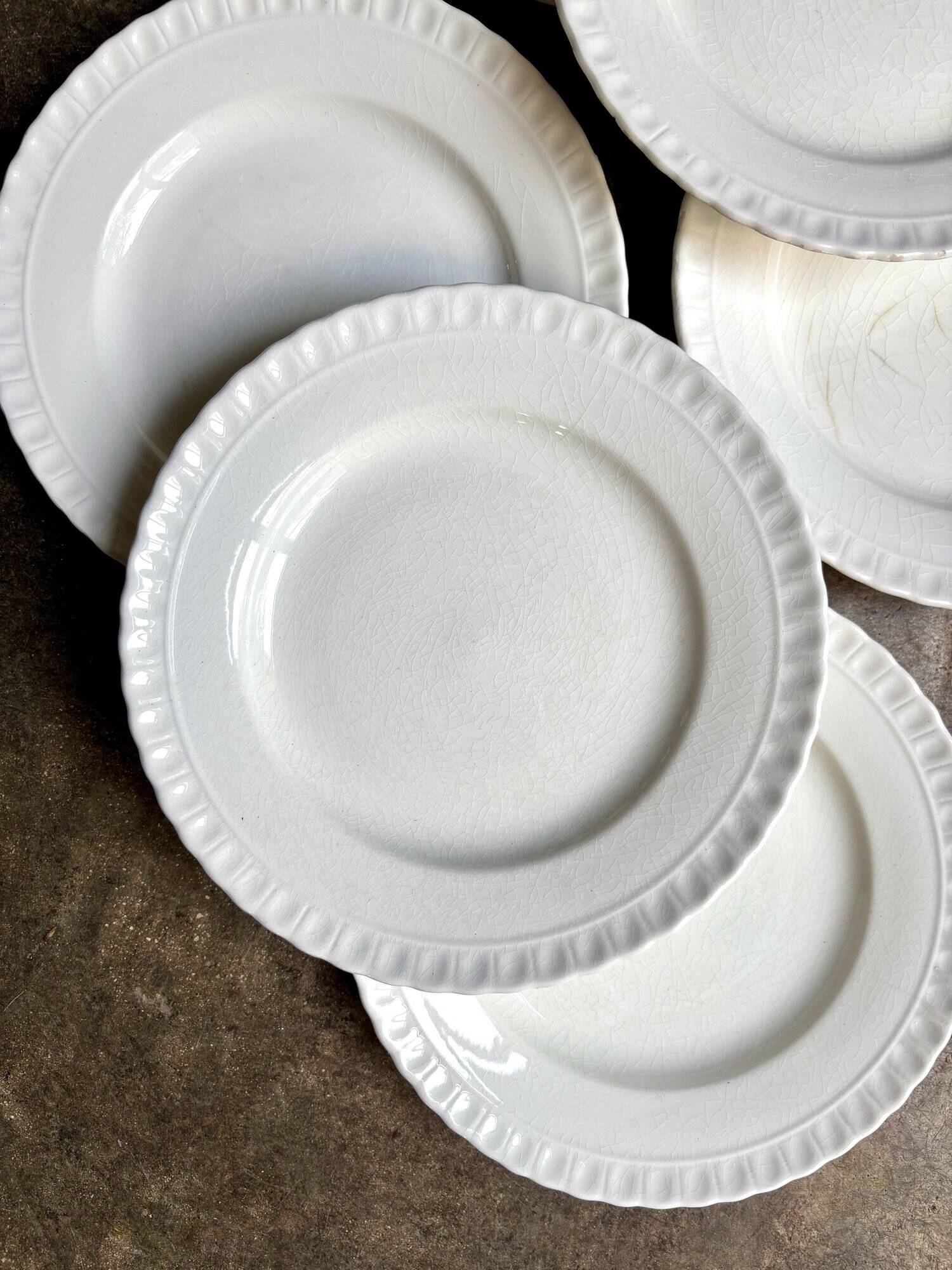 6 white earthenware dessert plates