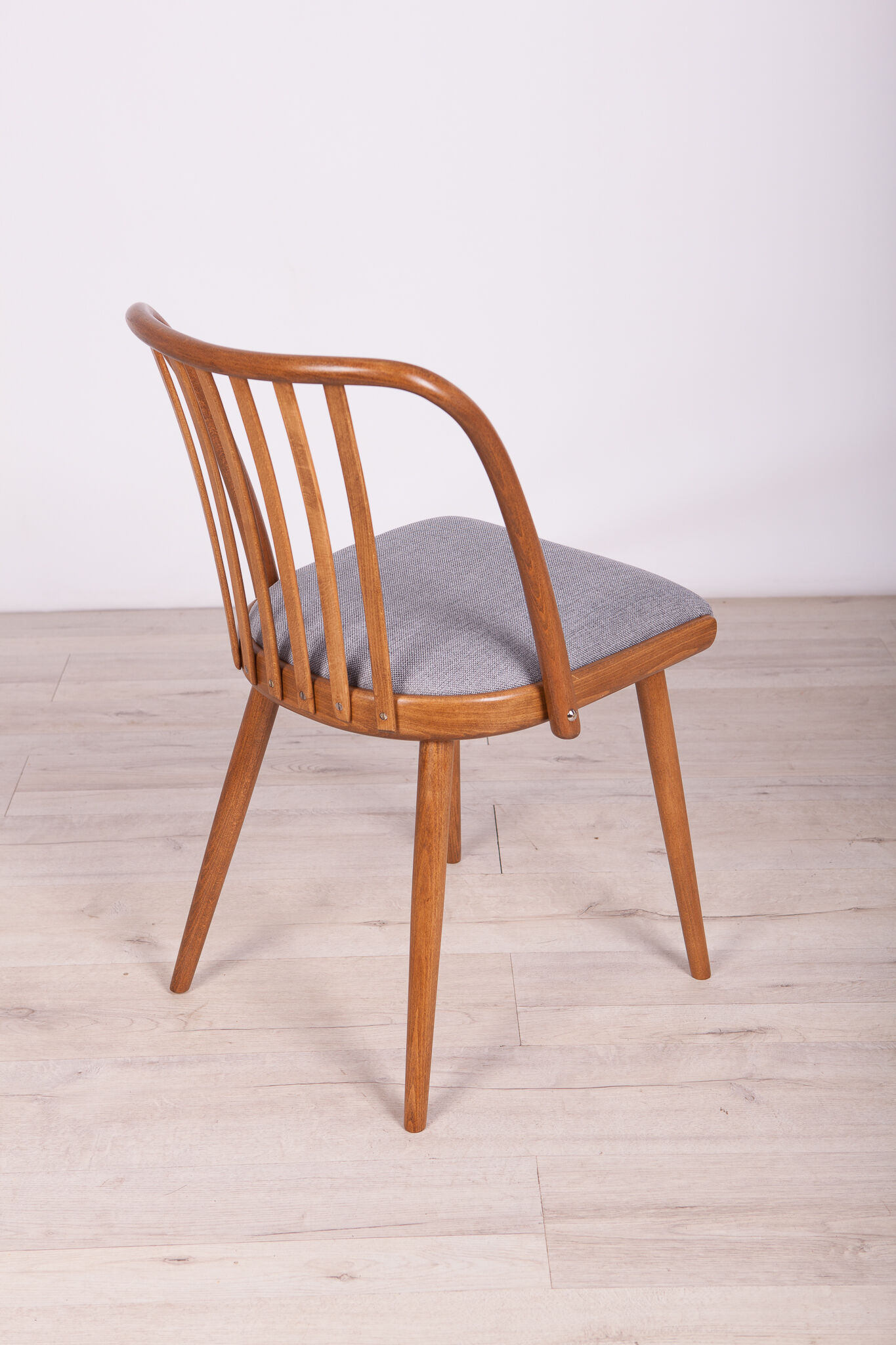 Set of 4 dining chairs by Antonin Suman for Ton, 1960s