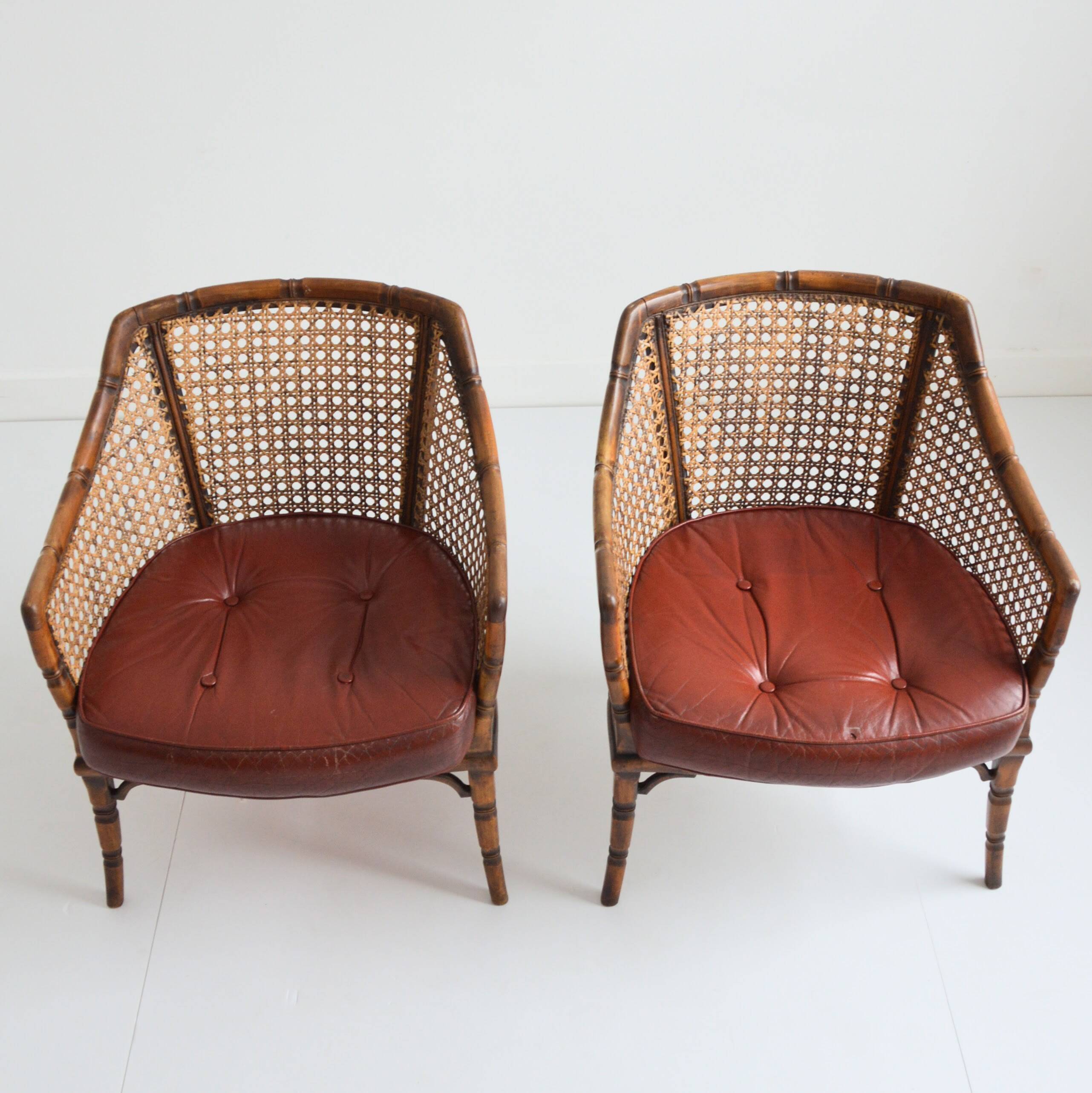 Paire de fauteuils en noyer et cannage ancien XIXème