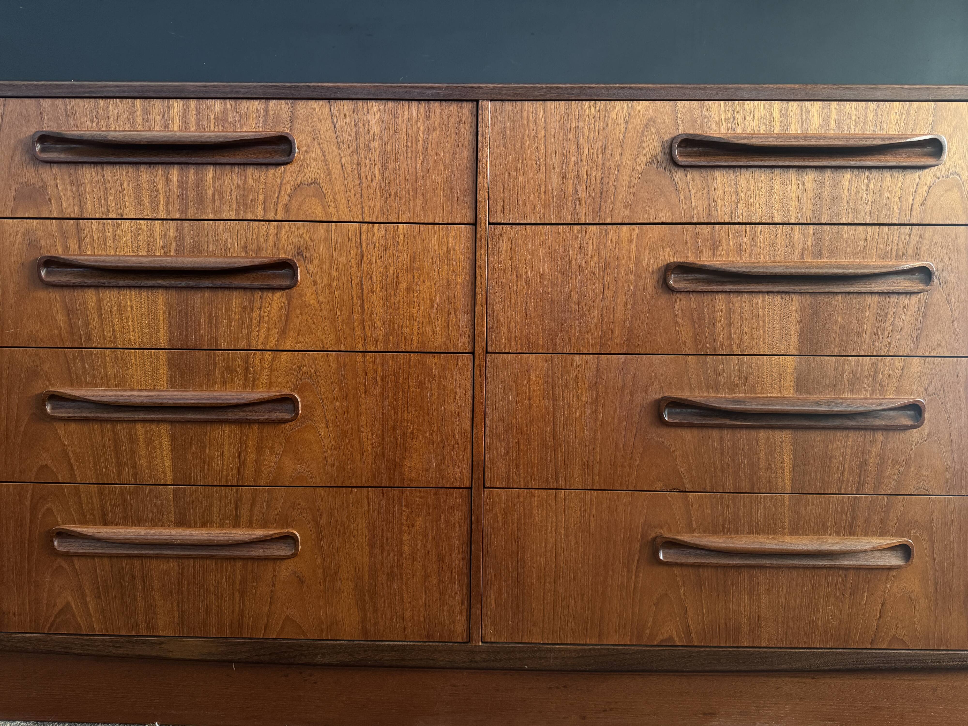 Vintage teak chest of drawers – 8 drawers – G-Plan Fresco – 1960s