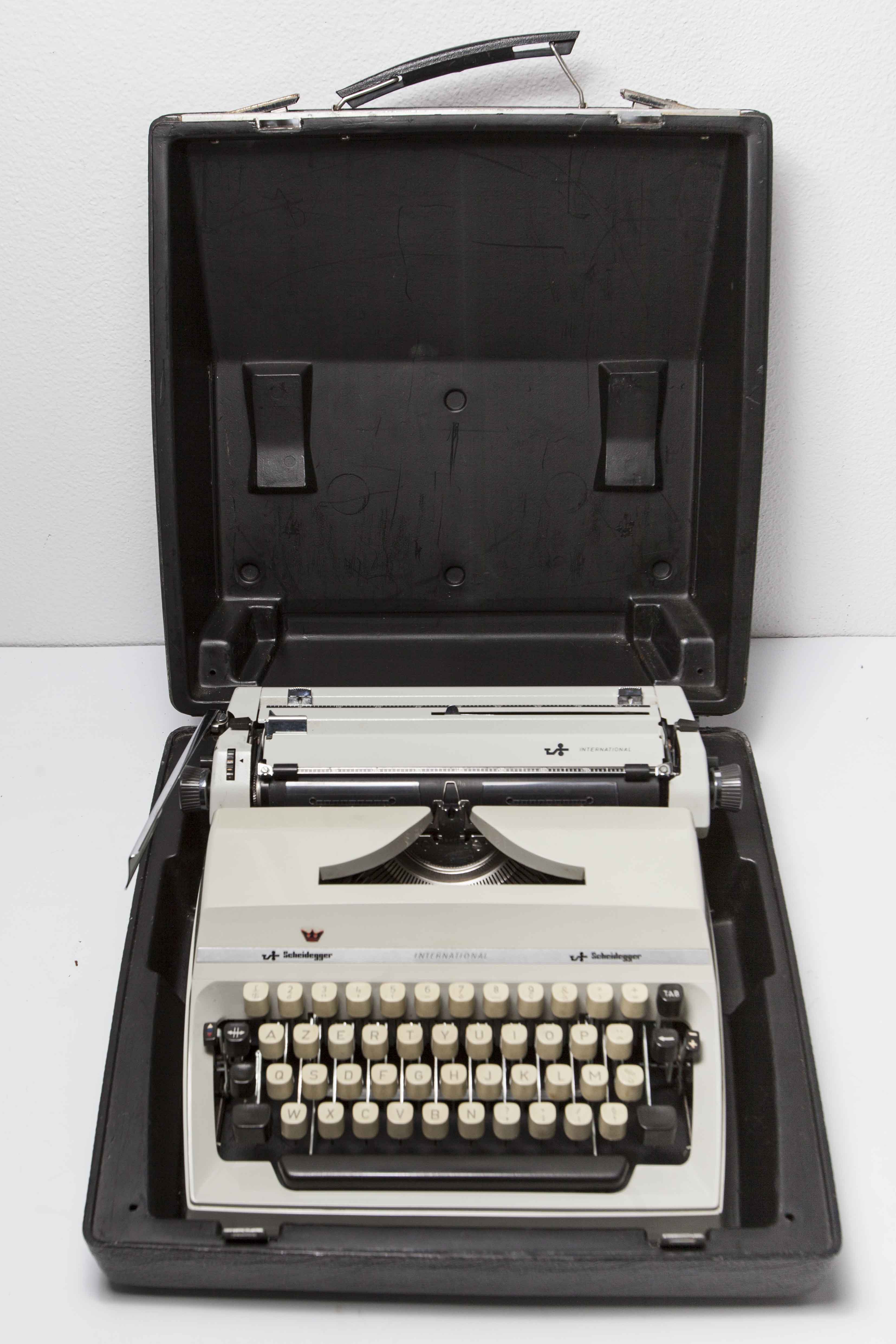 Revised Scheidegger International typewriter