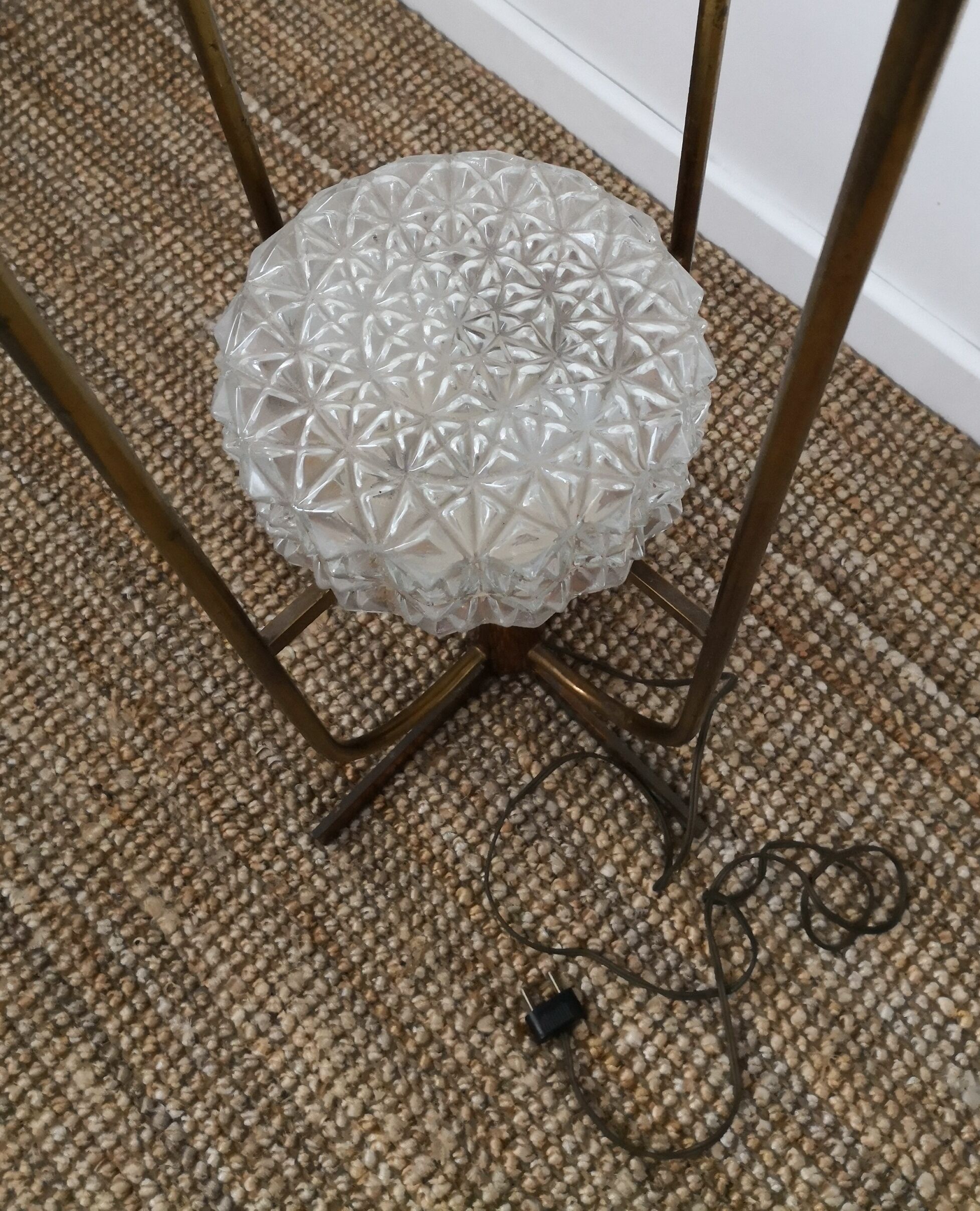 5 lamp post globes 60s