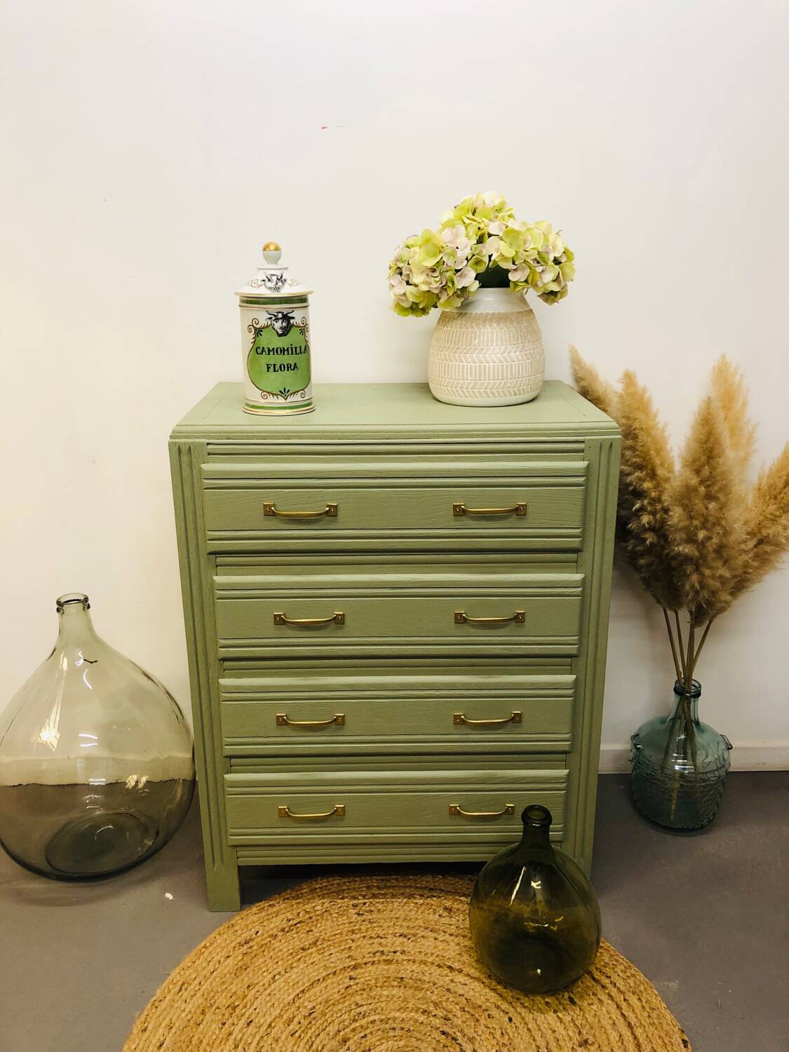 Commode parisienne