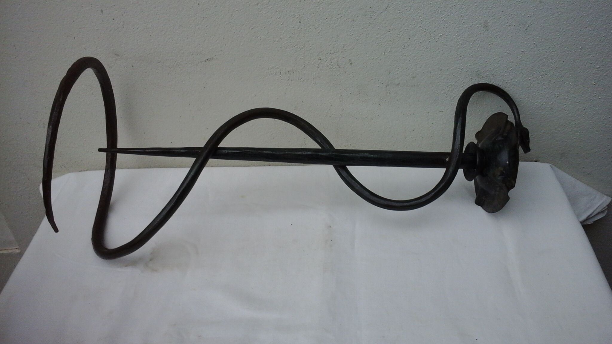 Vintage metal snake ashtray