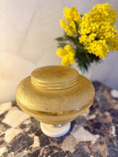 Yellow floral globe art nouveau table lamp