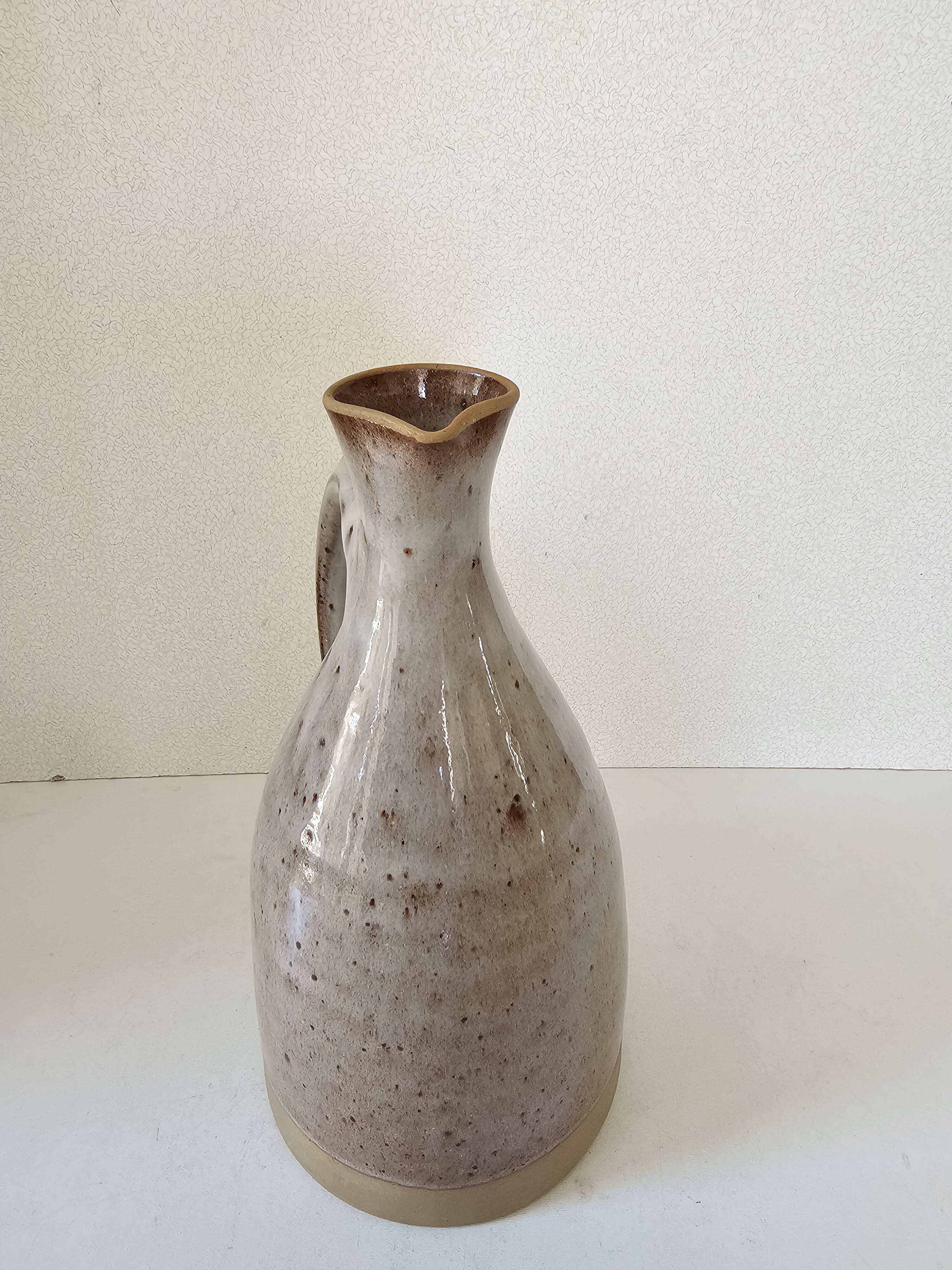 Ceramic pitcher signed Roger Jacques (Saint Amand Puisaye) 22.5cm