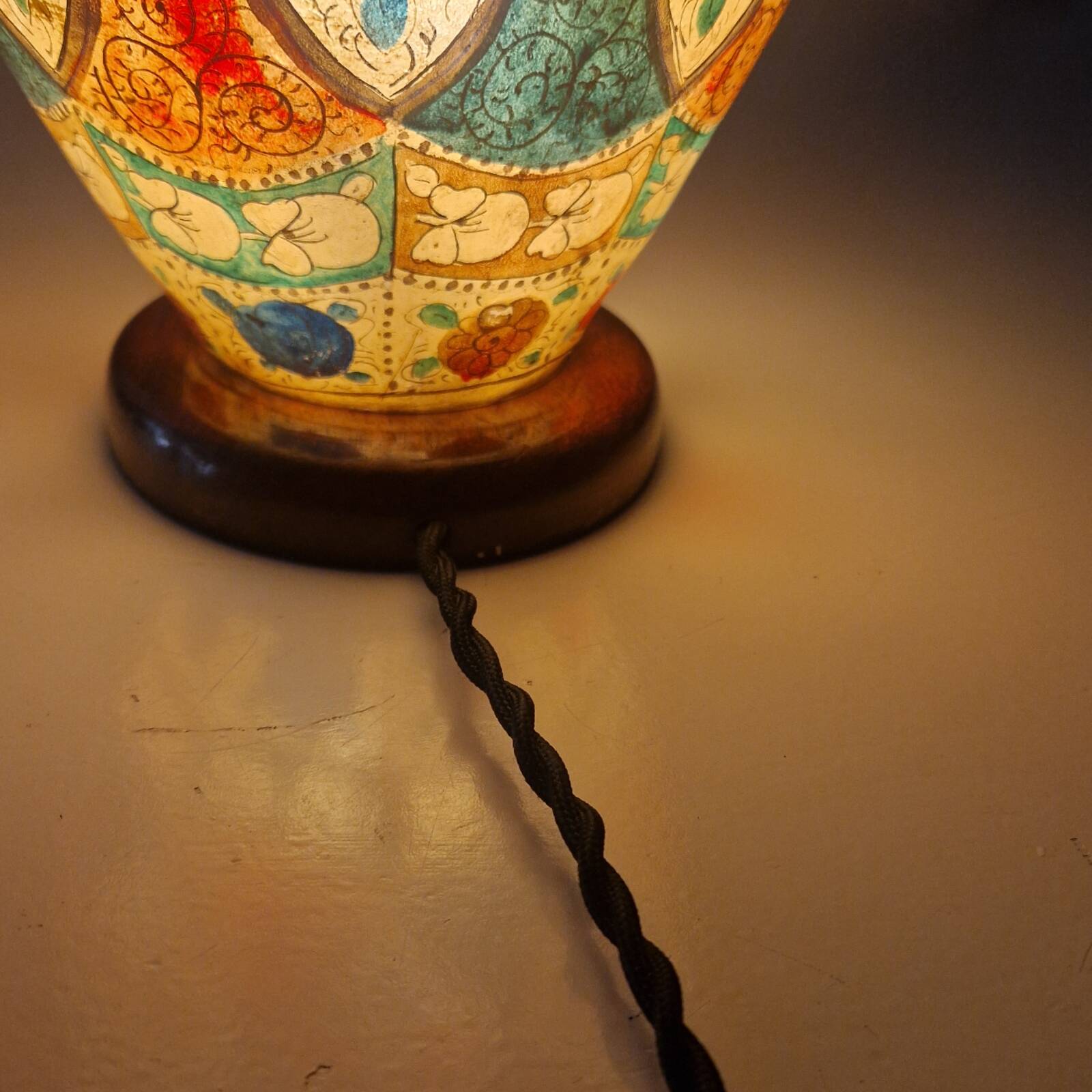 Oriental leather hand painted table lamp, Middle East 1960s