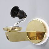 Paire d'appliques murales Art Déco tchécoslovaques des années 1940 en laiton avec abat-jour en verre opalin