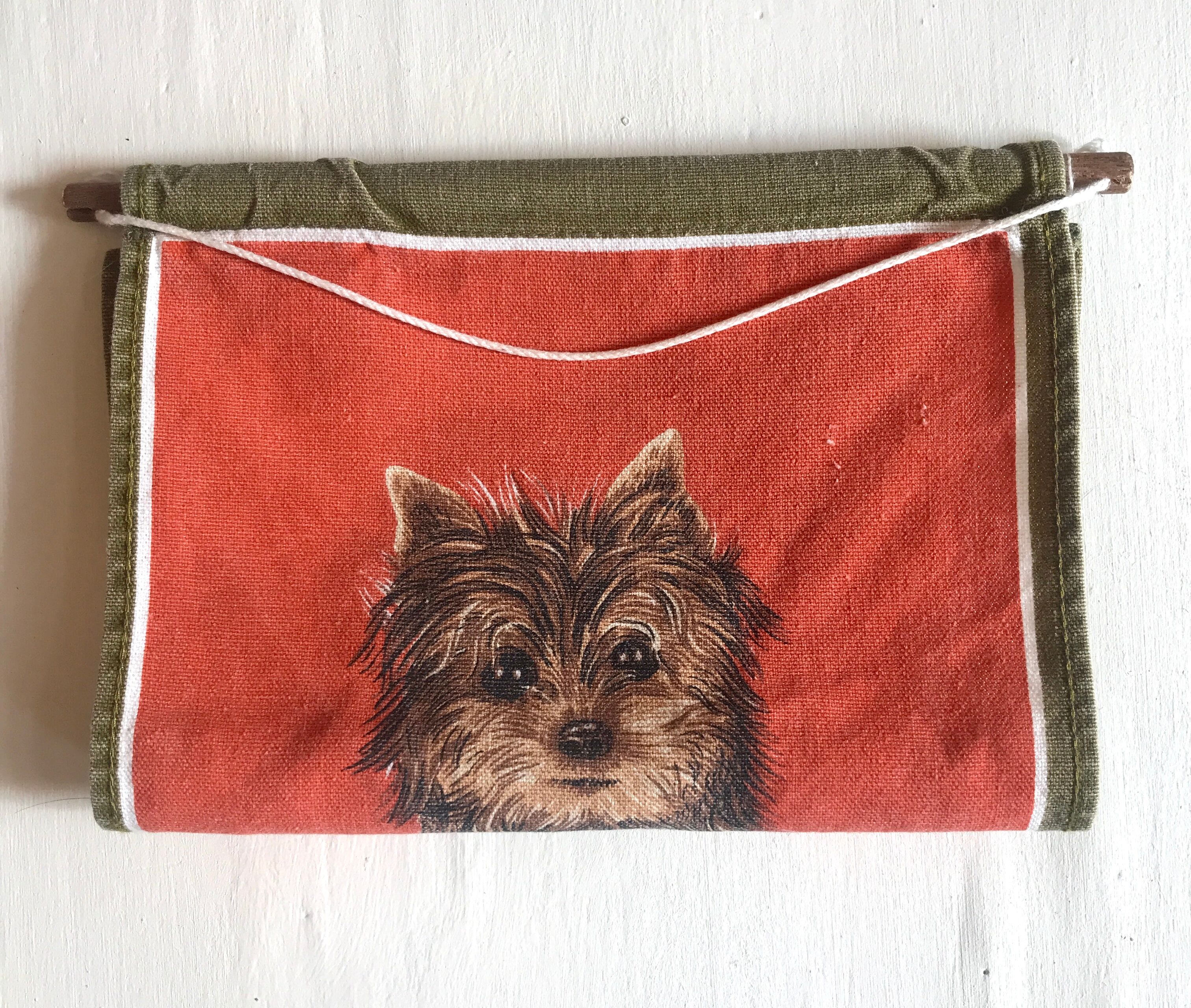 Vintage tea towel calendar 1985