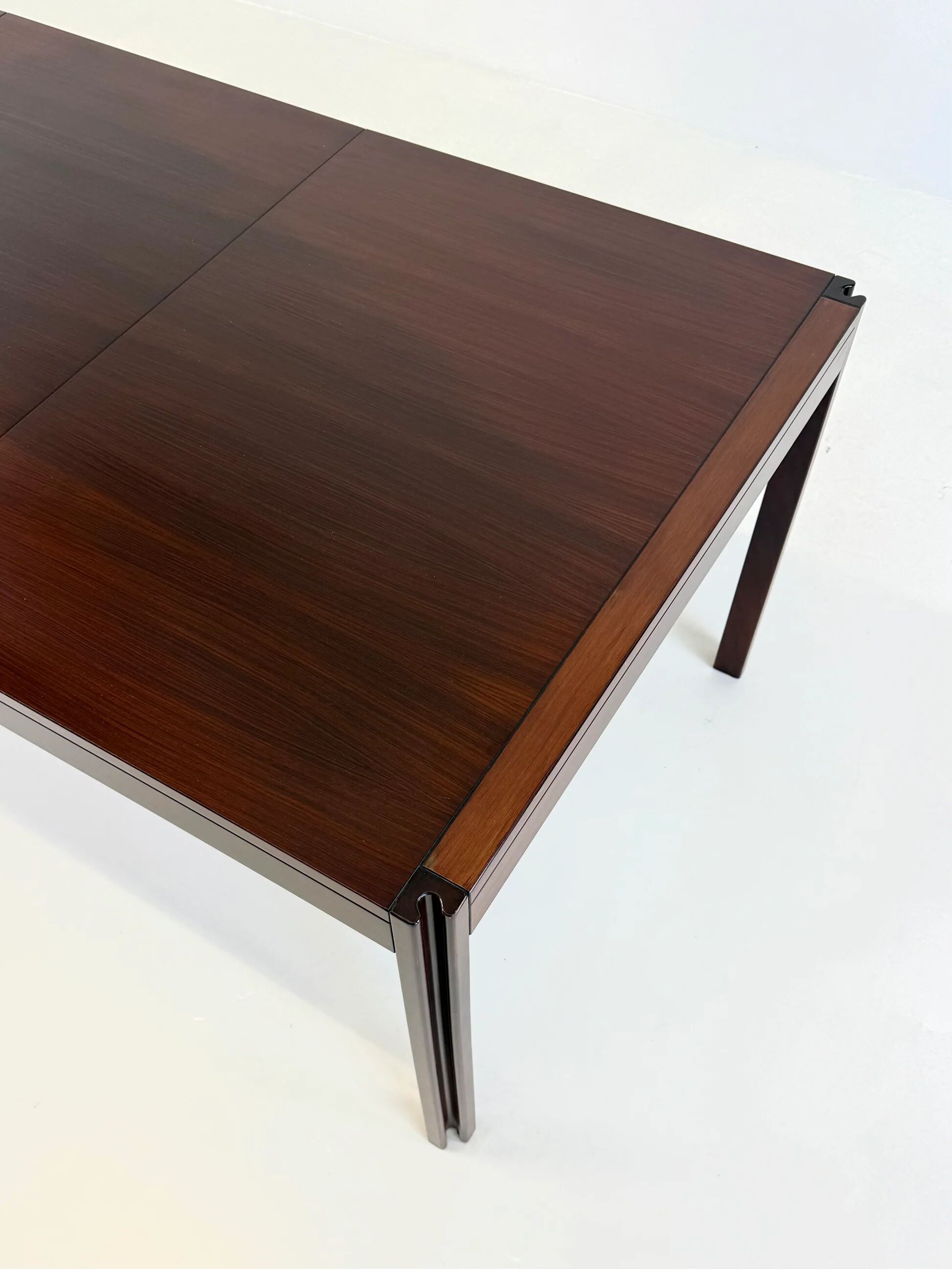4D wooden vintage dining table by Angelo Mangiarotti for Molteni