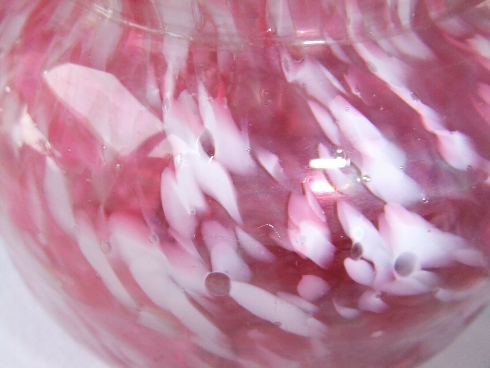 Vase ball old Clichy collection blown glass speckled white pink