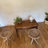Tabouret en osier pieds croisés