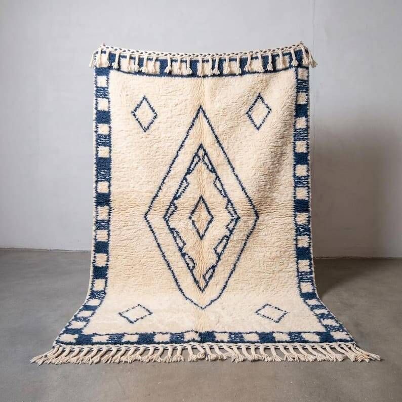 Traditional handcrafted Berber Atlas rug with a magnificent design, 2/3 m.