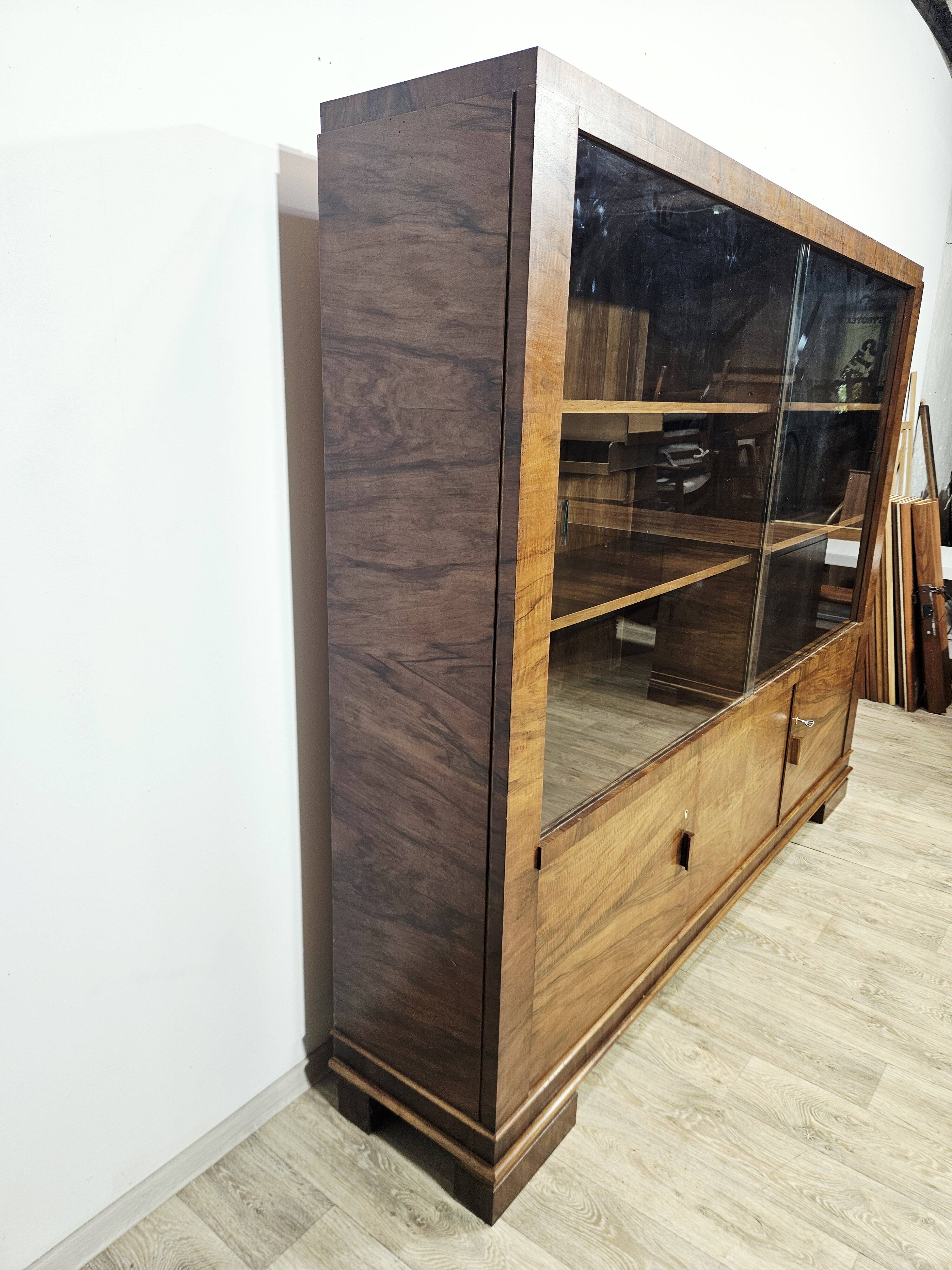 Ensemble de bureau exécutif monumental / Art Déco / Noyer / Années 1940.