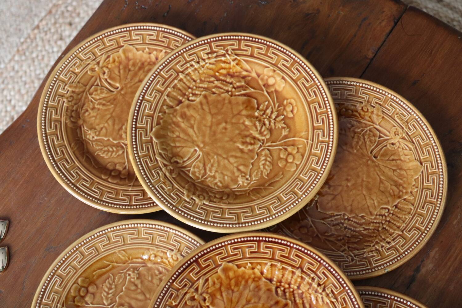 6 dessert plates barbotines leaves giens