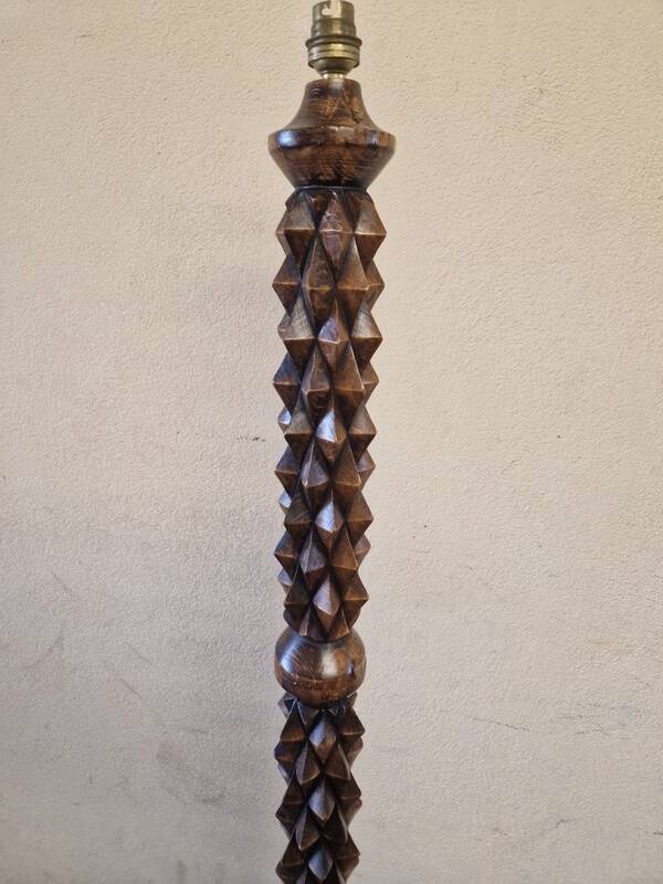 Oak floor lamp - In the style of Charles Dudouyt - Brutalist design