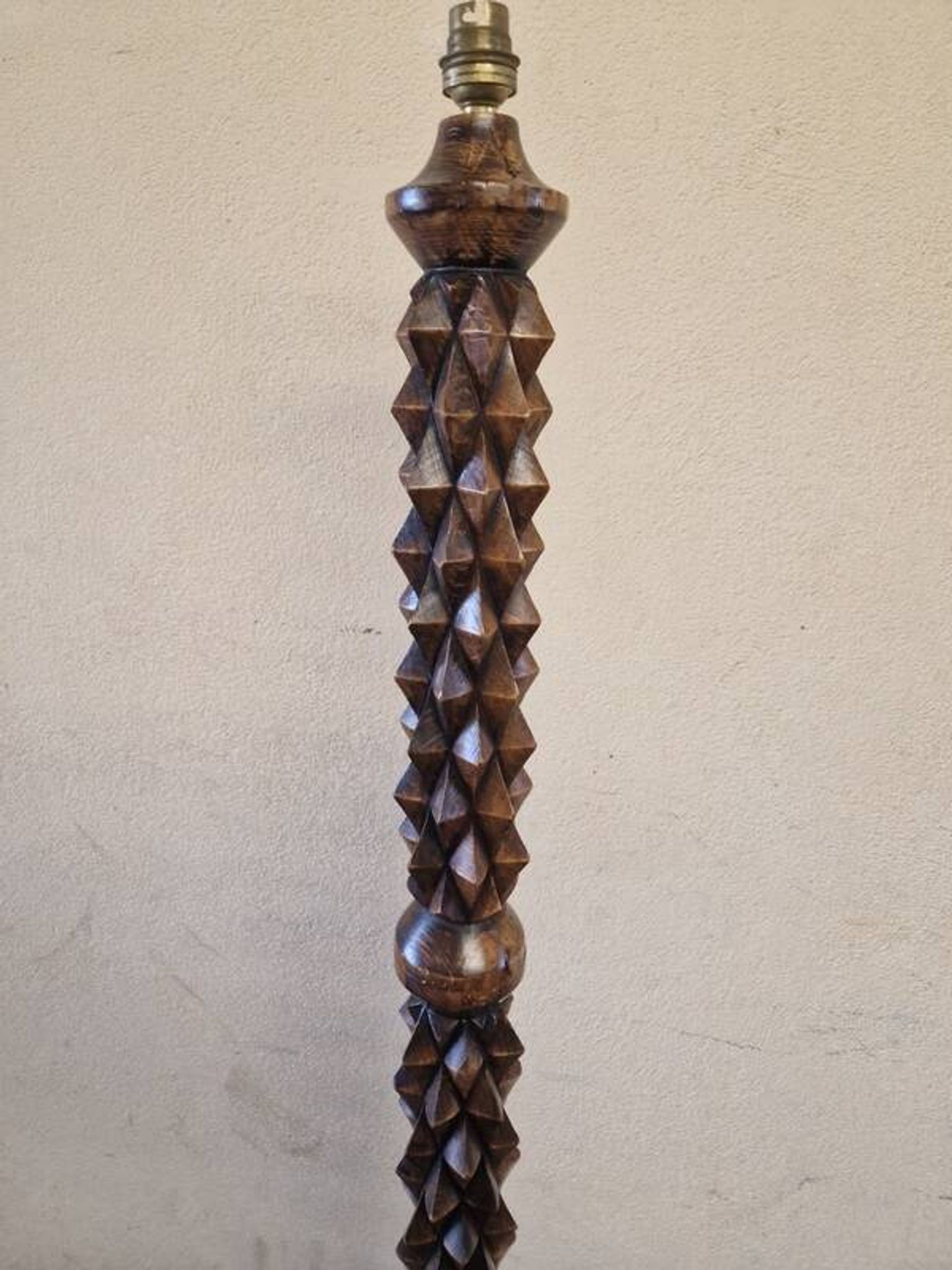 Oak floor lamp - In the style of Charles Dudouyt - Brutalist design