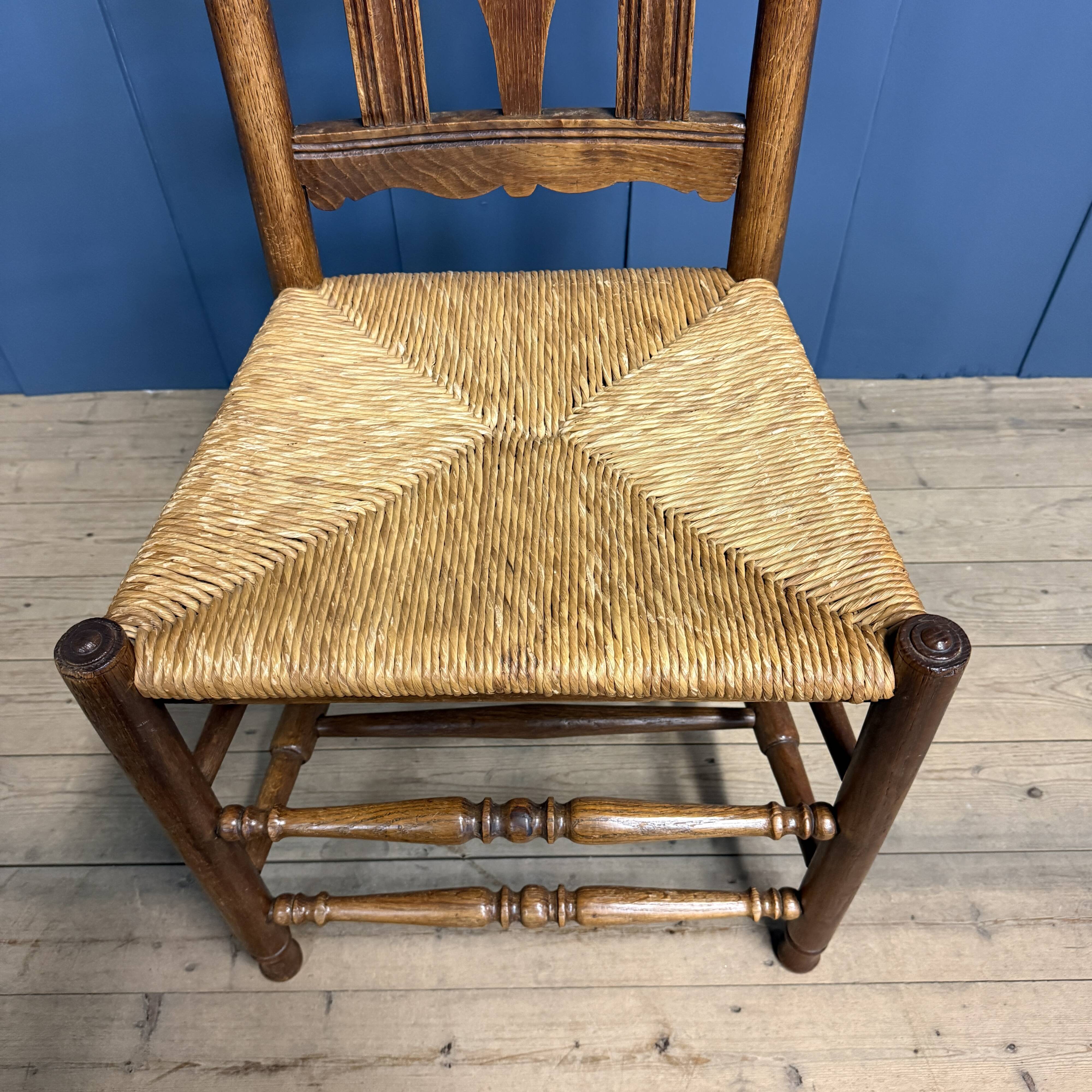 Dutch chair in oak with a straw seat
