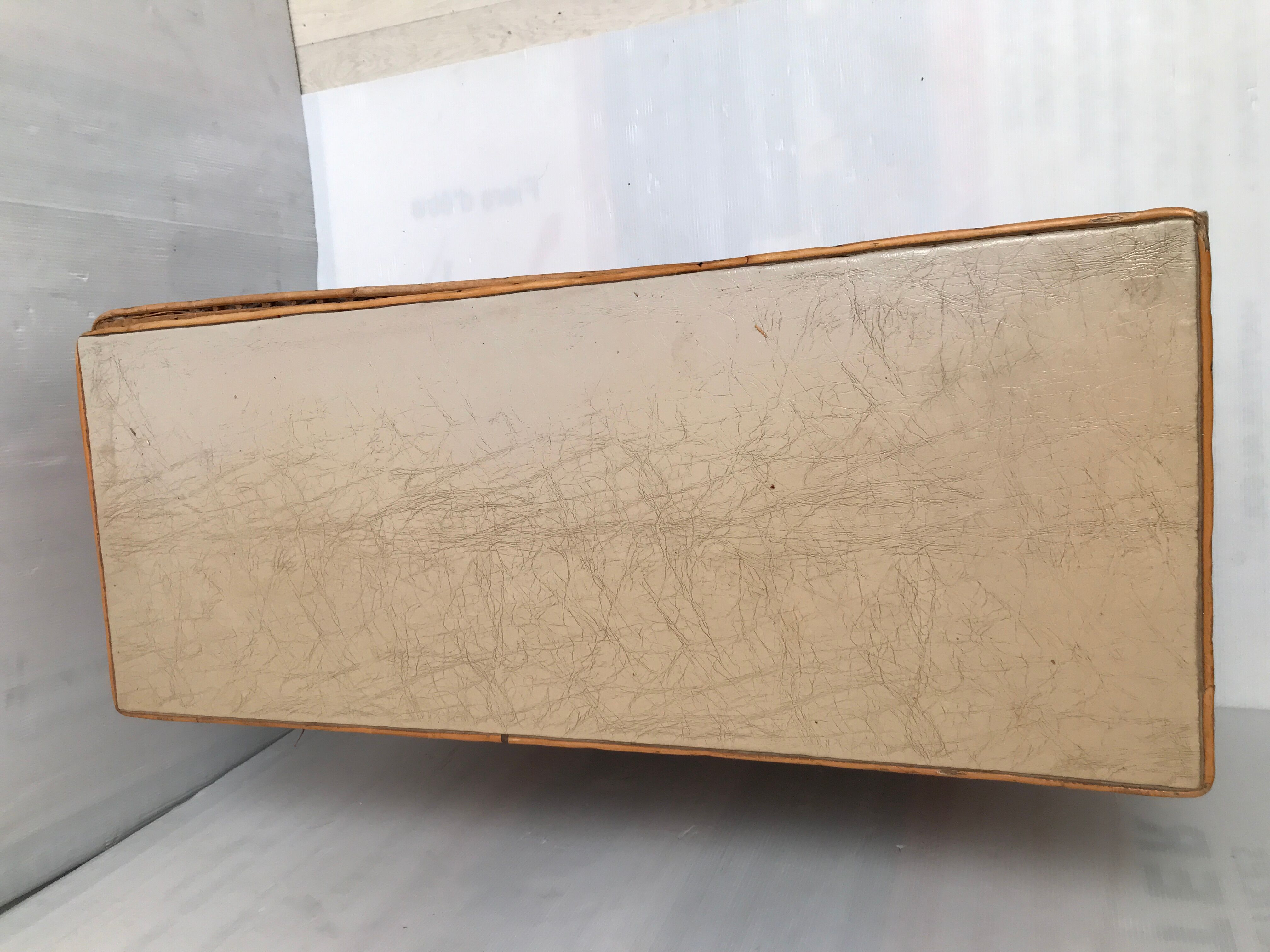 Braided rattan trunk 50s-60s