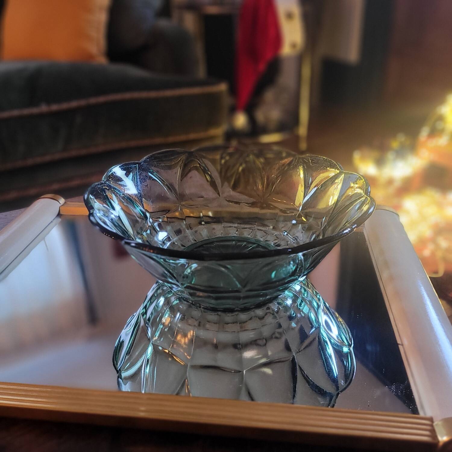 Saladier en verre moulé bleu-vert - Verrerie utilitaire années 1970