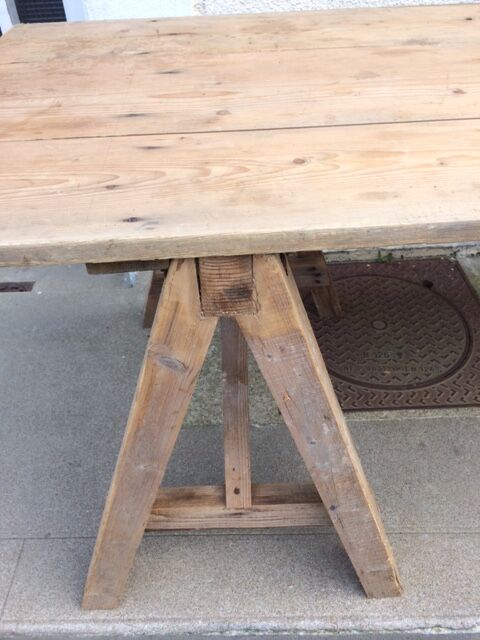 Table xxl on trestles