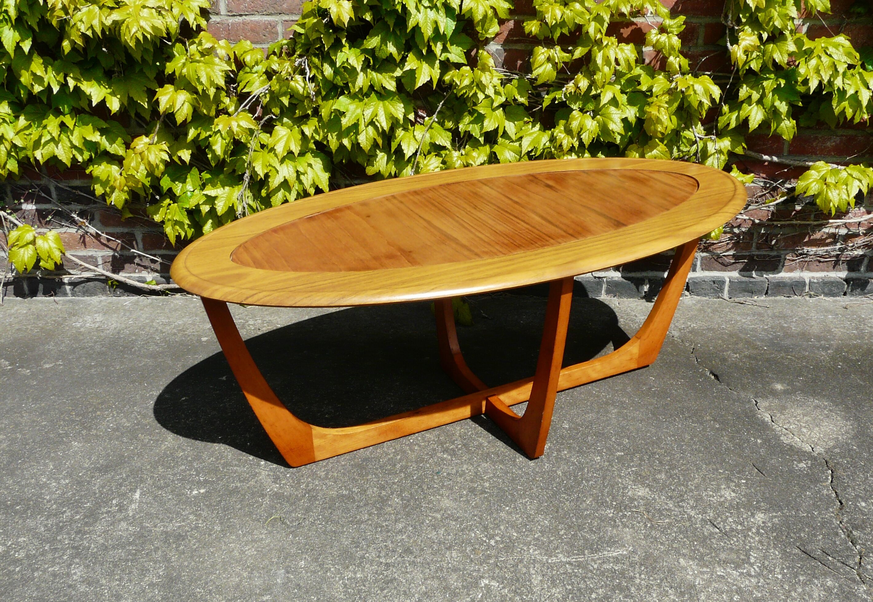 Scandinavian design oval coffee table