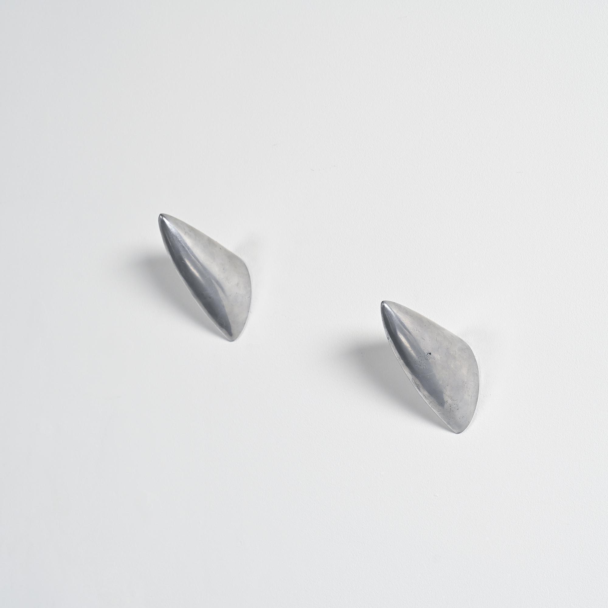 Pair of coat hooks "Chab Wellington" by Philippe Starck, O.W.O 1987