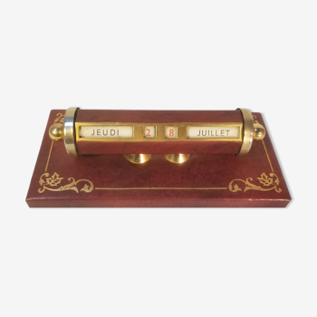 Perpetual Office Calendar Le Tanneur in Burgundy Leather - Vintage