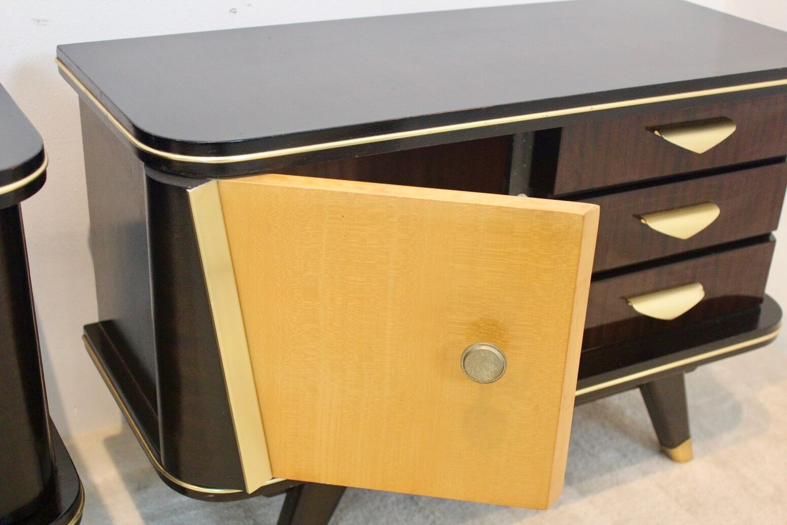 Paire de tables de chevet en bois hollandais, années 1950