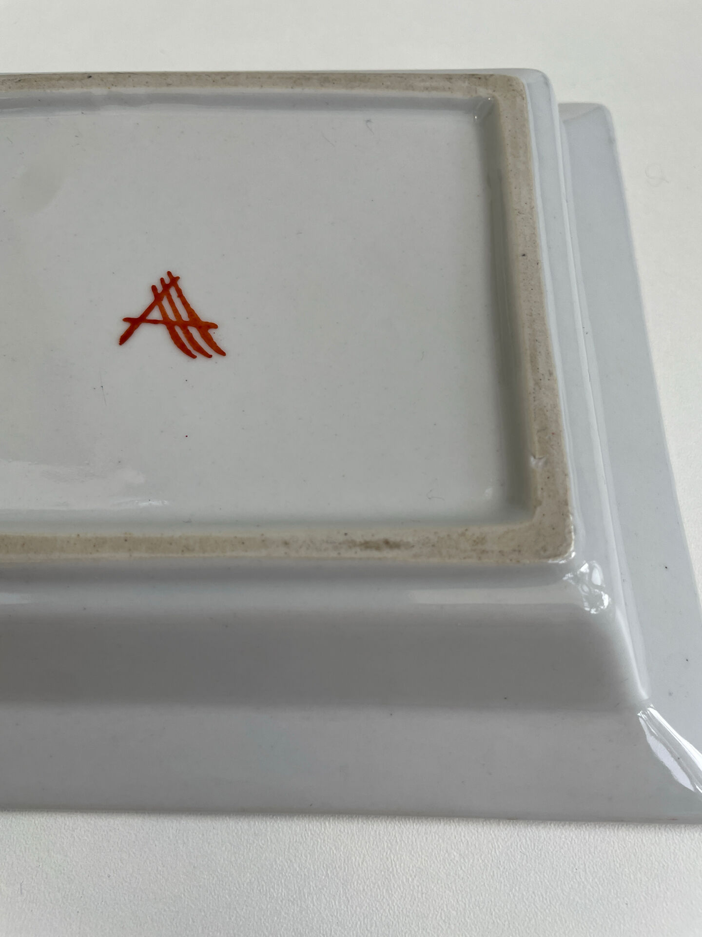 Porcelain catchall Asiatides