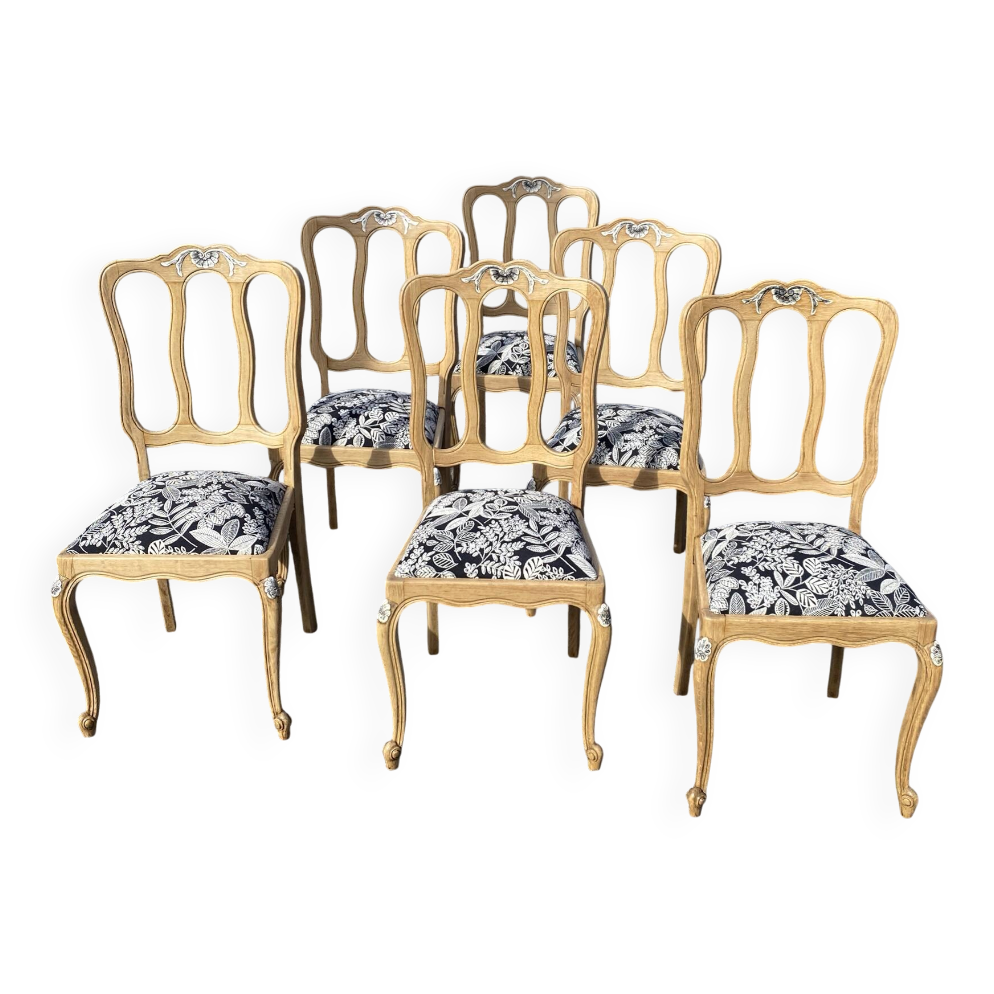 Set of 6 Louis XV style reupholstered chairs – Sandblasted raw wood & t