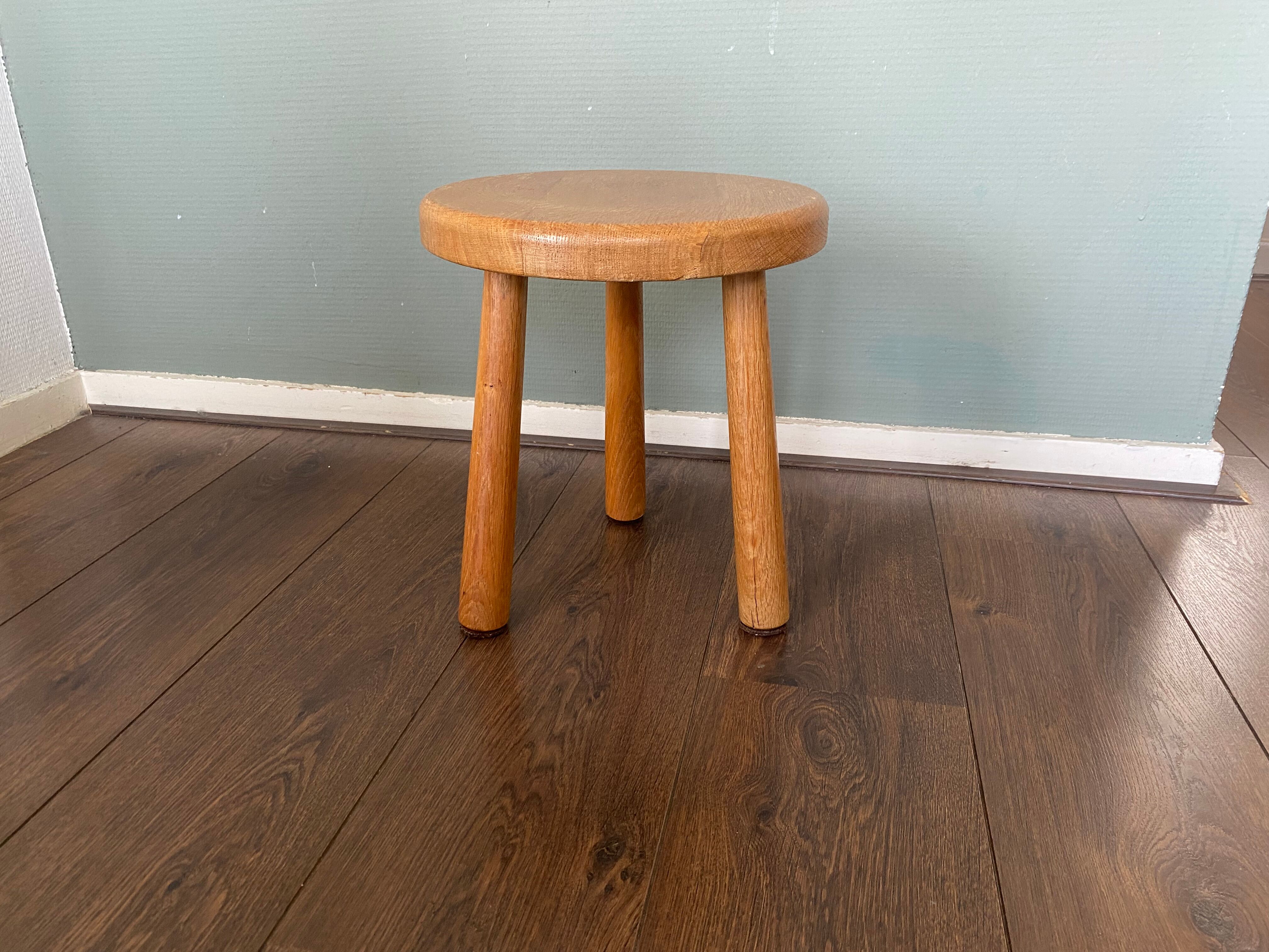 Table d'appoint moderne du milieu du siècle ou tabouret en chêne, années 1960