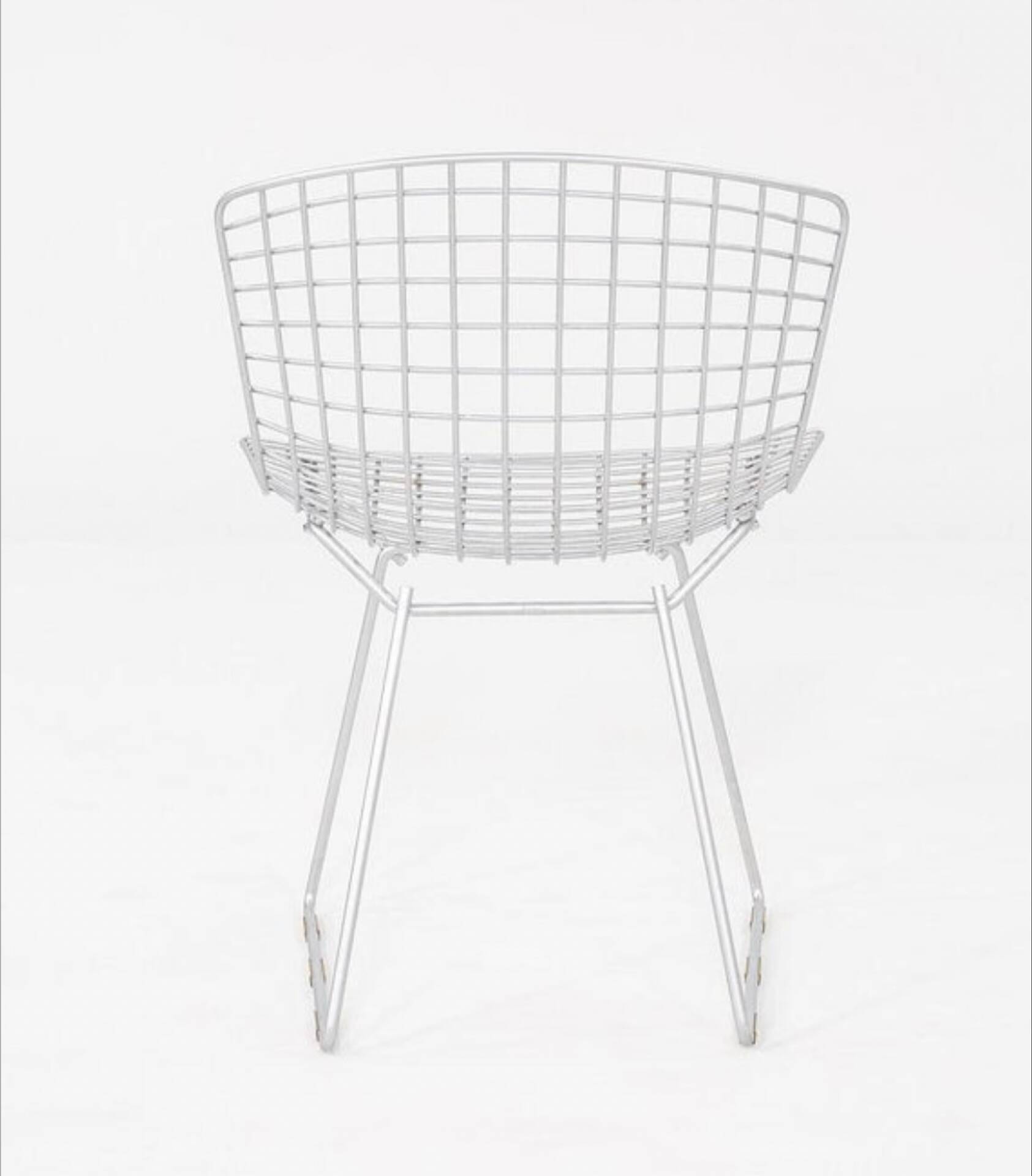 Set of 2 Bertoia chairs