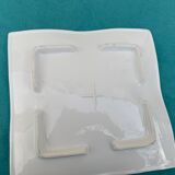 6 white glazed ceramic plates vague design and contemporary patterns