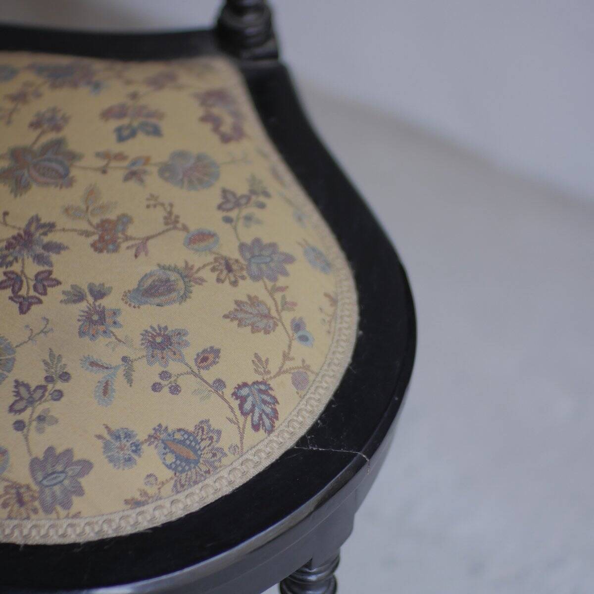 Armchair with armrests attributed to Adolf Loos, 1940s.