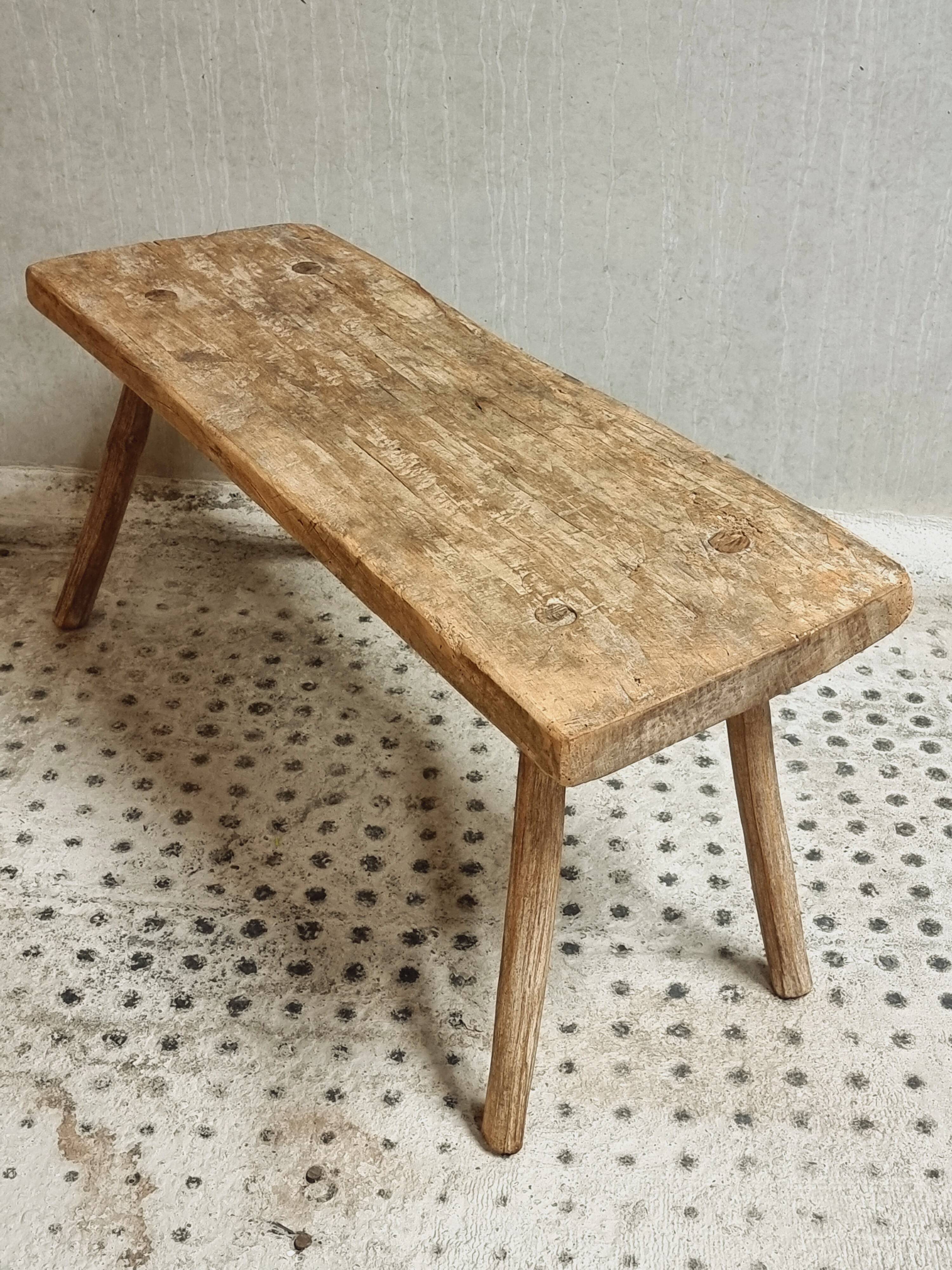 Banc de table d'abattage de table d'appoint antique en bois de hêtre et de châtaignier