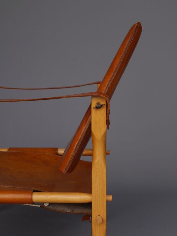 fauteuil Safari En cuir Vintage Et Bois De Hêtre. Années 1970