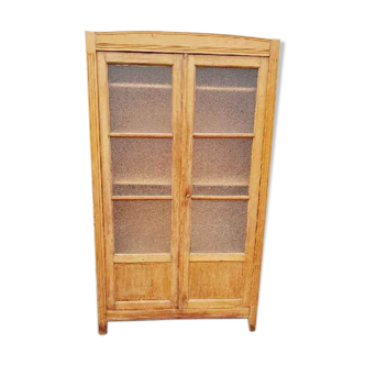 Armoire parisienne