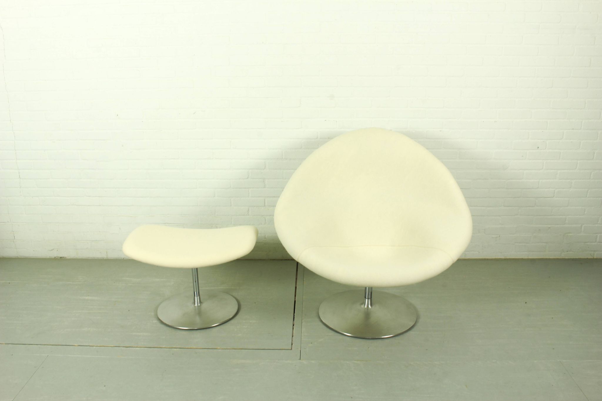Iconic Pierre Paulin "Globe" Chair & Ottoman for Artifort