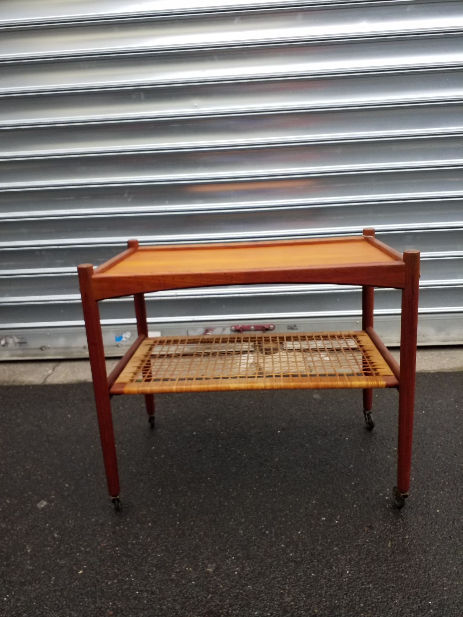 Desserte scandinave des années 60