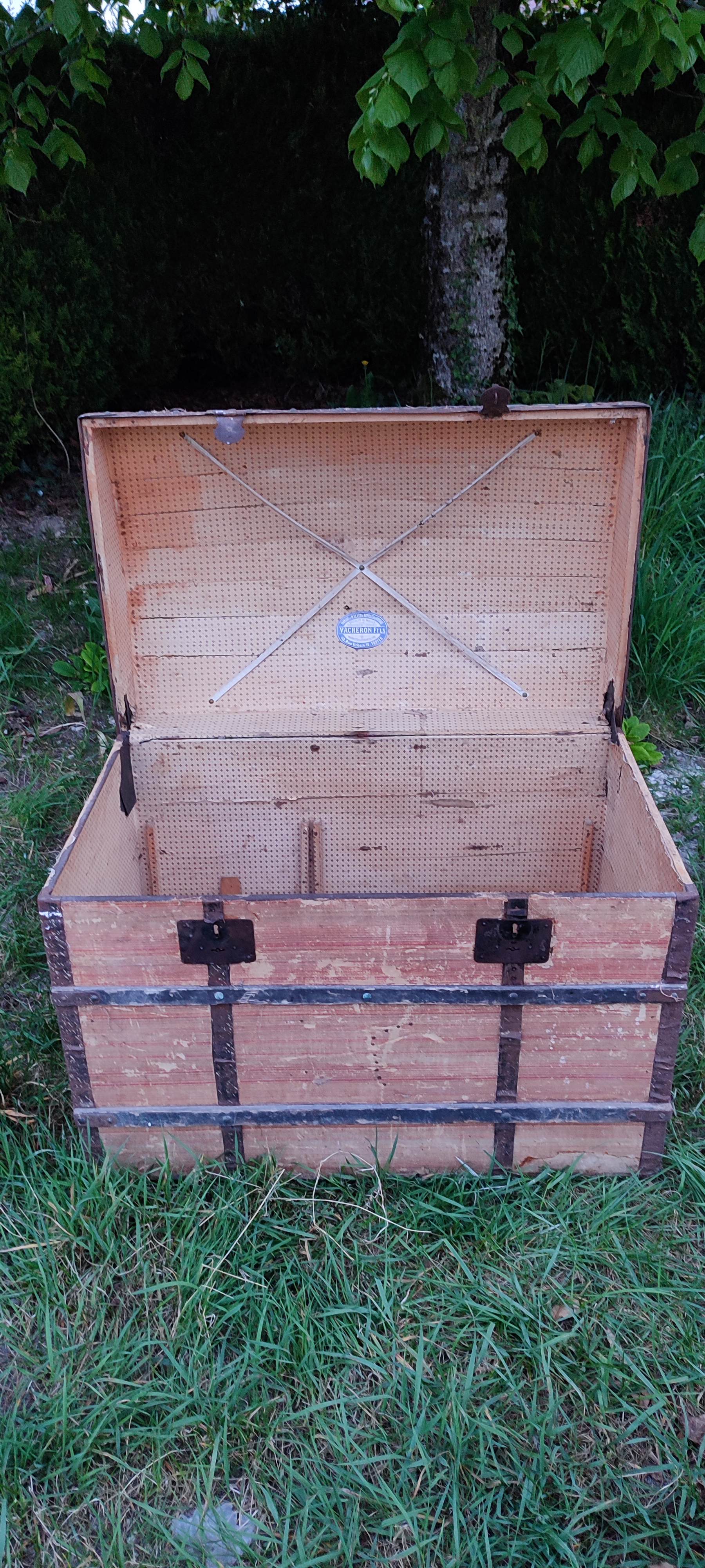 Former travel trunk Vacheron Fils Troyes