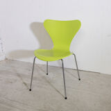 Serie 7 chair by Arne Jacobsen Fritz Hansen edition