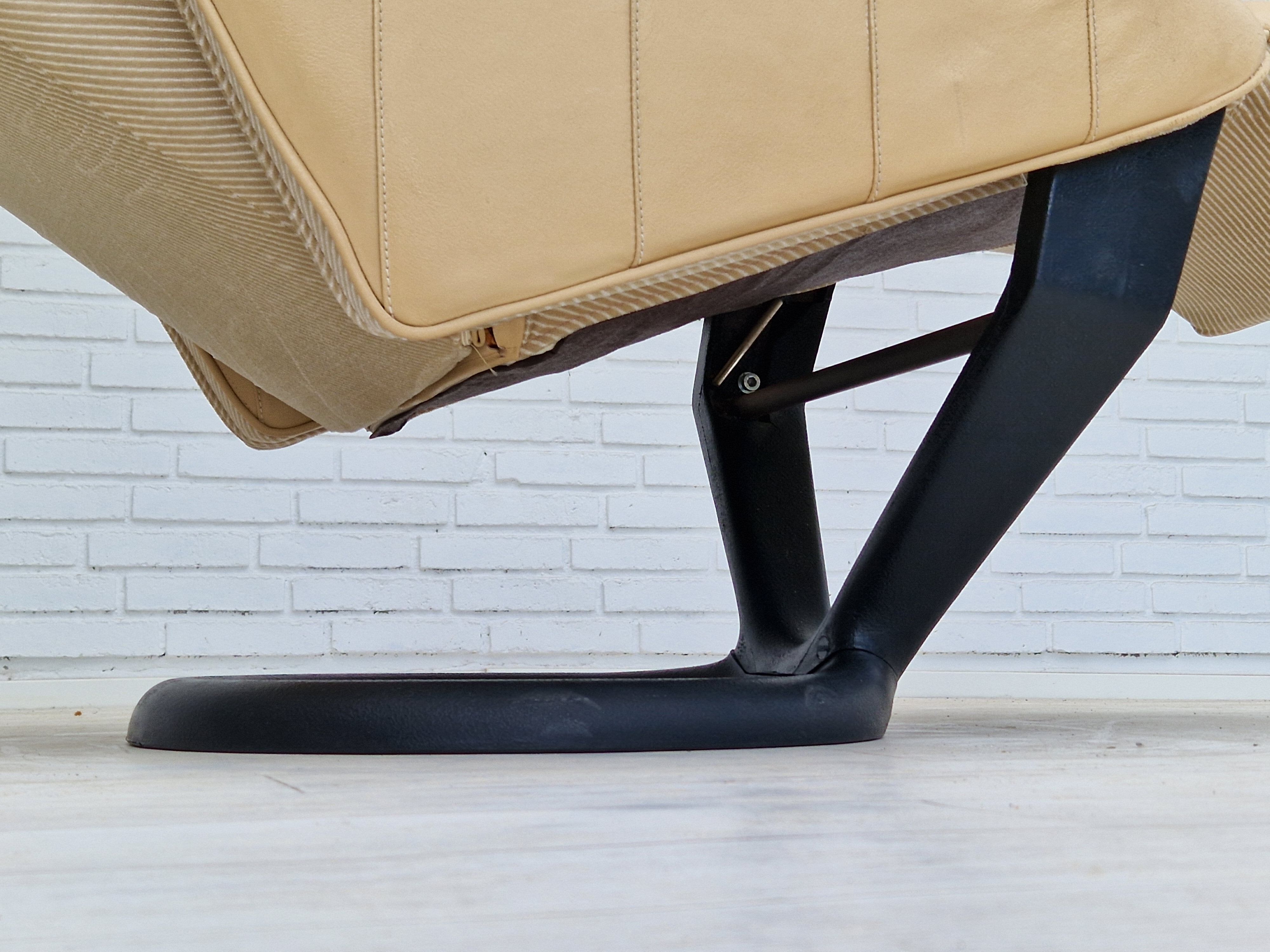 1980s, Danish design by Steen Ostergård for Bramin Møbler. "Action Recliner" relax chair.