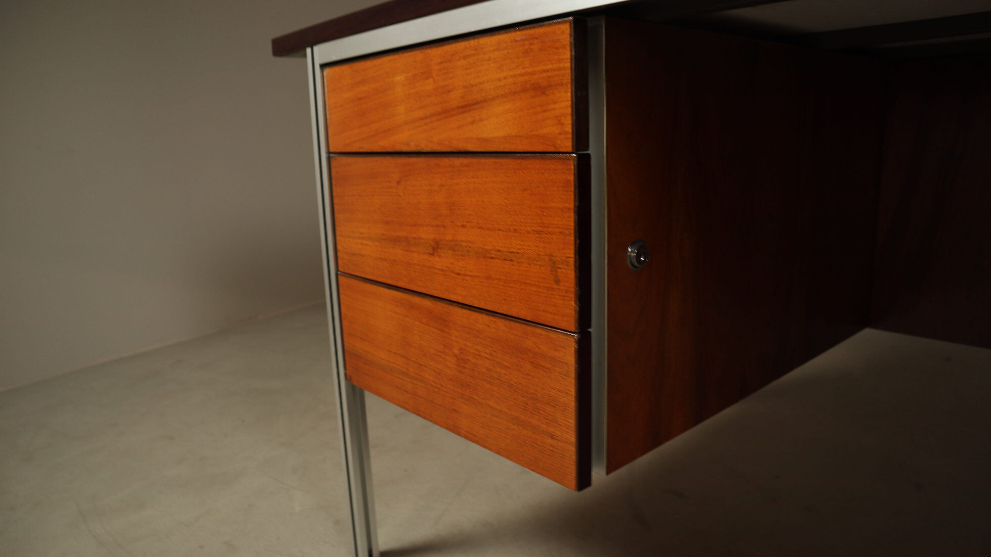 Executive desk by ORA Acciaio, produced in Italy during the 1970s.