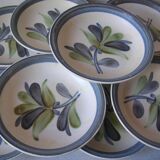 Lot de 11 anciennes assiettes creuses GIEN modèle Nairobi 20 cm