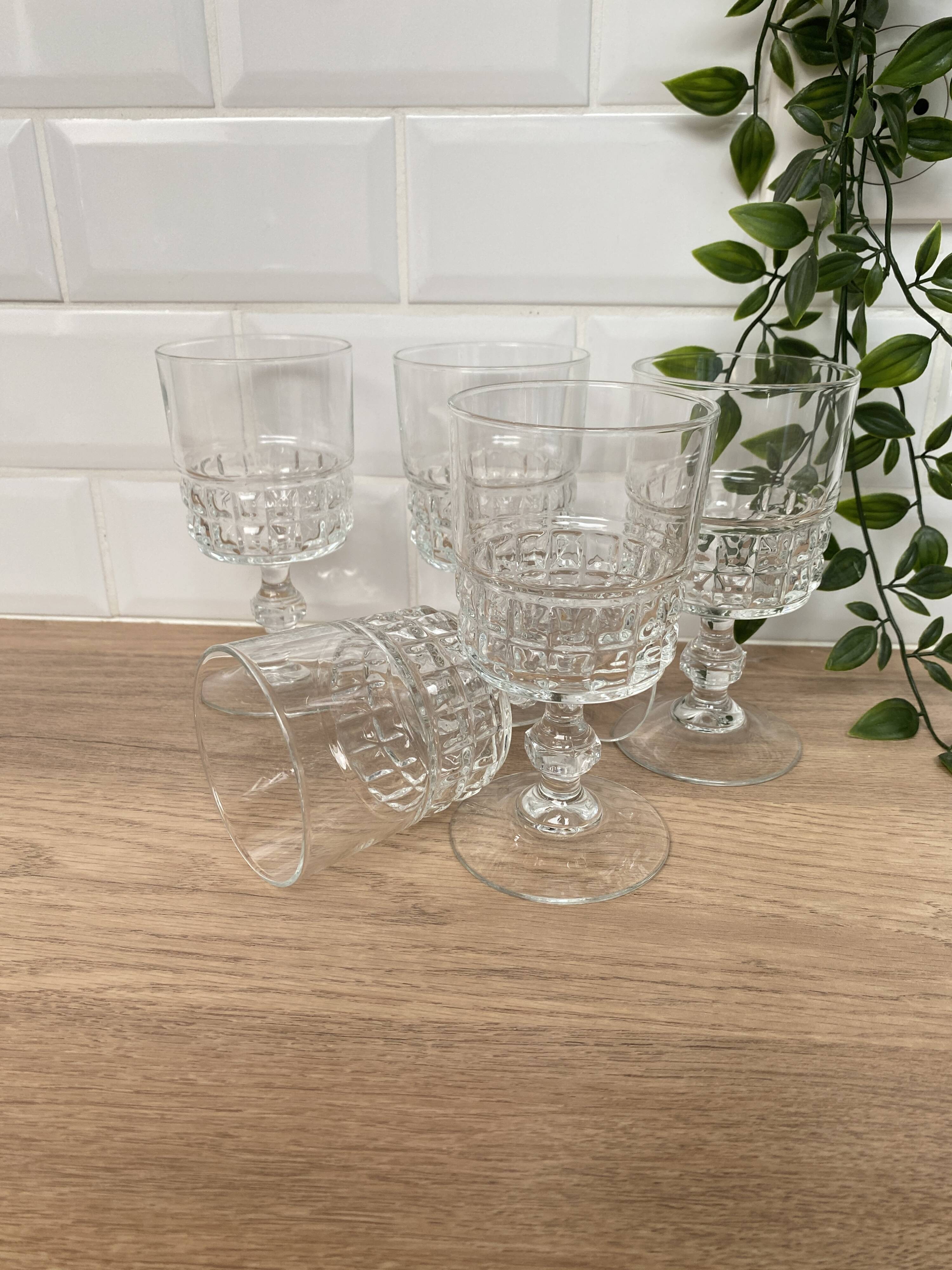 Set of 5 Luminarc Quadrille water glasses