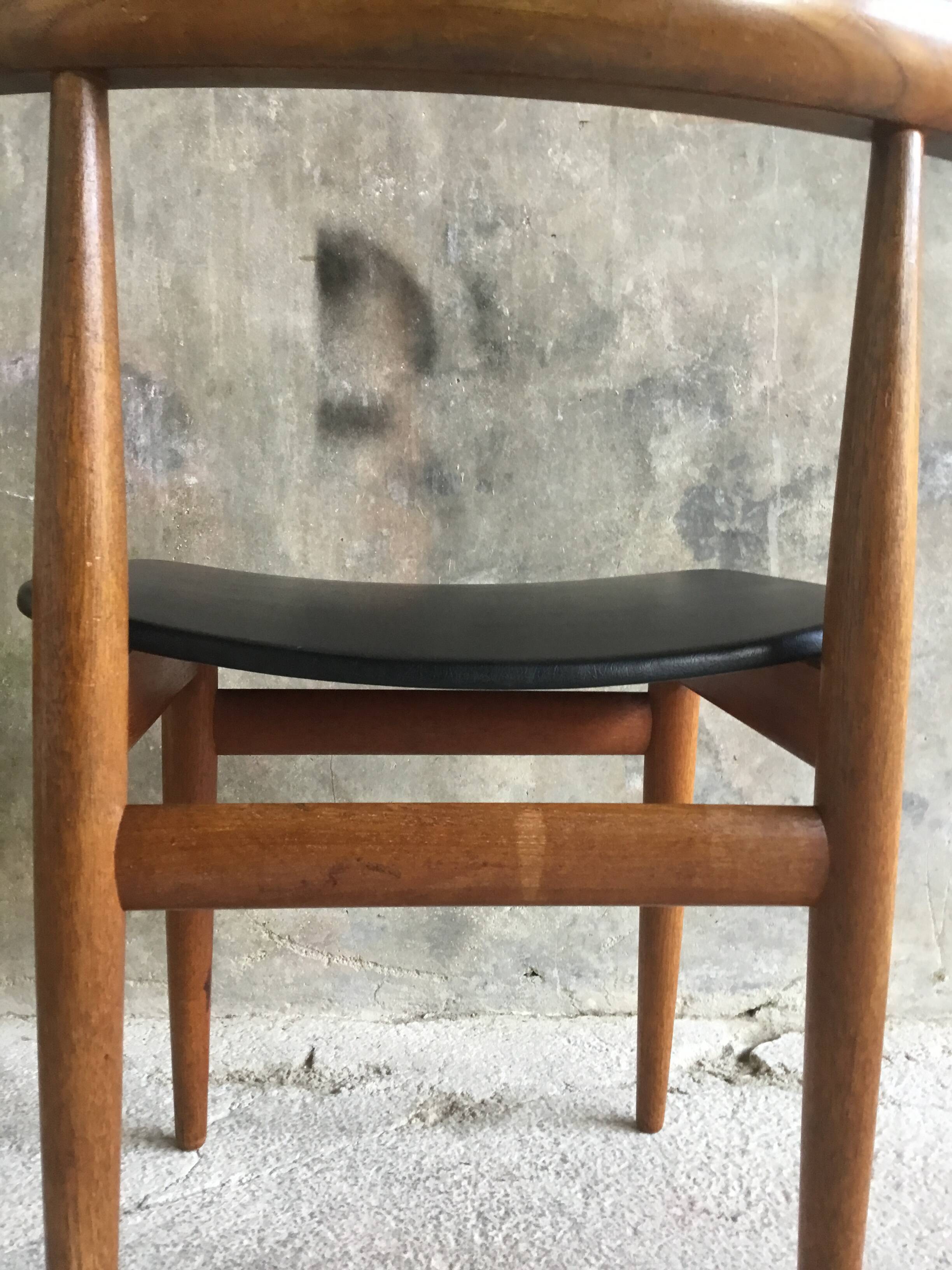 Pair of Scandinavian chairs by Hans Olsen for Frem Rojle - 1960s