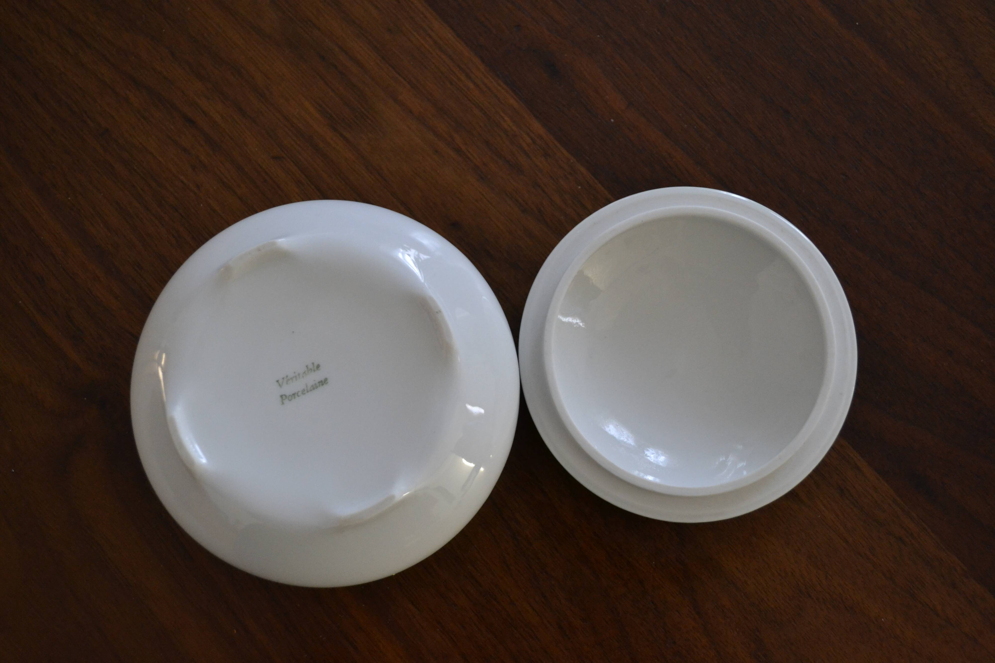 White porcelain flower box